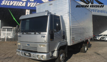 Ford Cargo 712 – Ano: 2012 – Baú cheio