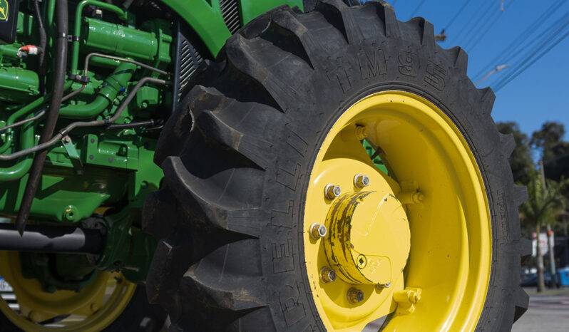 Trator John Deere 5078 E – Ano: 2023 – 4 x4 cheio