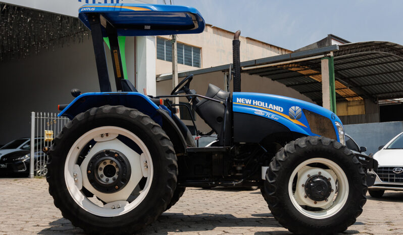 Trator New Holland TL 5.80 – Ano: 2019 – 4 x 4 cheio