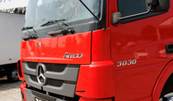 Mercedes-Benz Atego 3030 – 4º Eixo – Ano: 2019 – Baú cheio