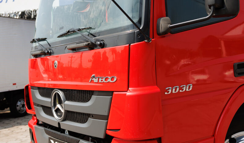 Mercedes-Benz Atego 3030 – 4º Eixo – Ano: 2019 – Baú cheio