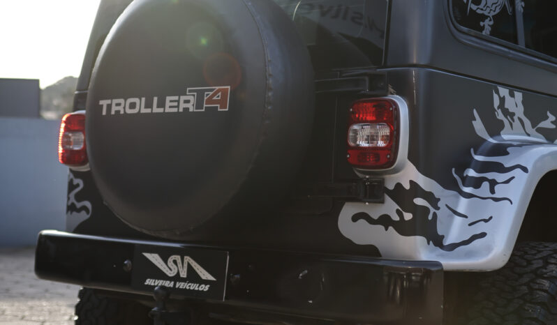 Troller T4 3.0 – Ano: 2008 – 4 x 4 cheio