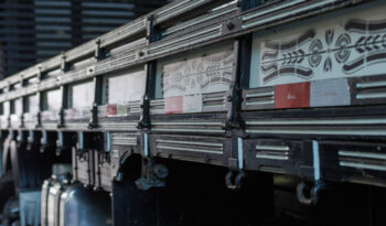 VW 25-390 Constellation Bi-Truck – Ano: 2013 – Carroceria cheio