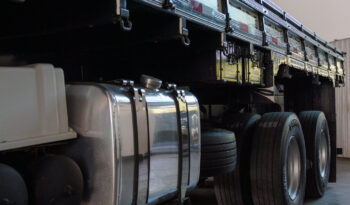 VW 25-390 Constellation Bi-Truck – Ano: 2013 – Carroceria cheio