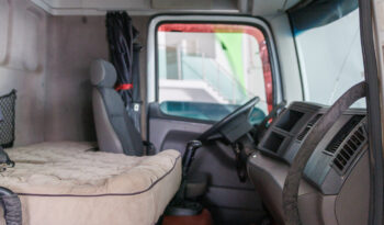 VW 25-390 Constellation Bi-Truck – Ano: 2013 – Carroceria cheio