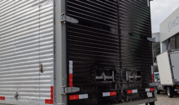 Ford F-4000 – Ano: 2000 – Baú cheio