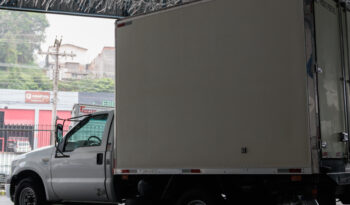 Ford F-350 – Ano: 2017 – Baú cheio