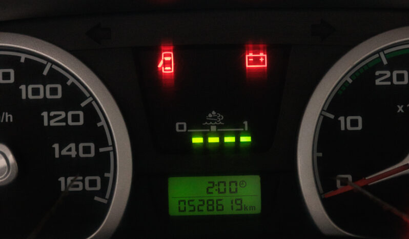 Ford F-350 – Ano: 2017 – Baú cheio