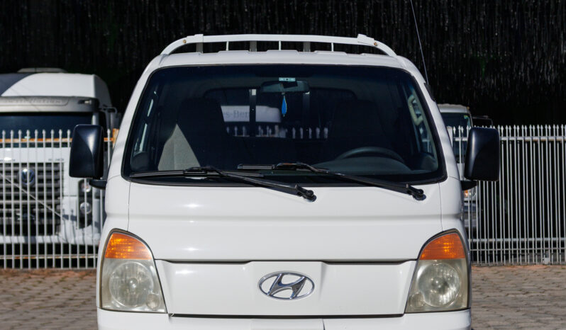 Hyundai HR 2.5 hdb – Ano: 2009 – Carroceria cheio