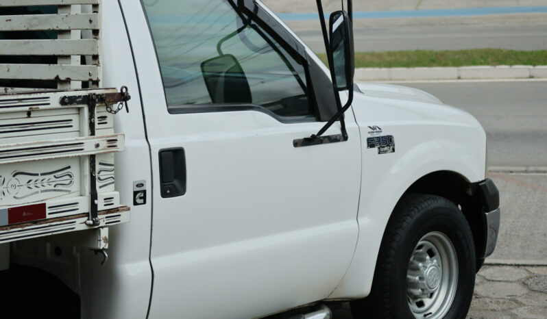 Ford F-350 – Ano: 2011 – Carroceria cheio