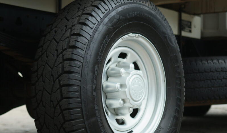 Ford F-350 – Ano: 2011 – Carroceria cheio