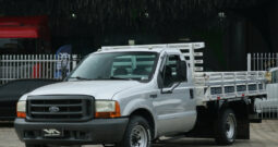 Ford F-350 – Ano: 2002 – Carroceria