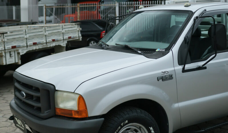 Ford F-350 – Ano: 2002 – Carroceria cheio