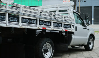 Ford F-350 – Ano: 2002 – Carroceria cheio