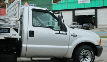 Ford F-350 – Ano: 2002 – Carroceria cheio