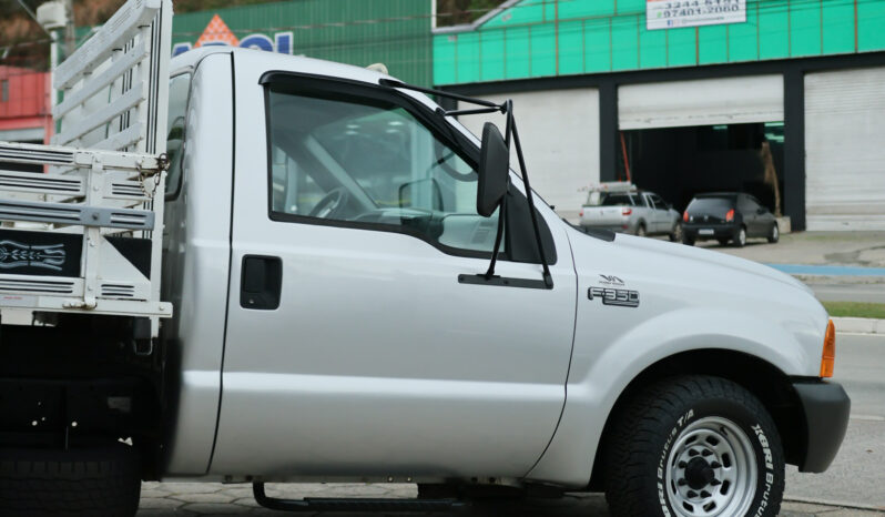 Ford F-350 – Ano: 2002 – Carroceria cheio