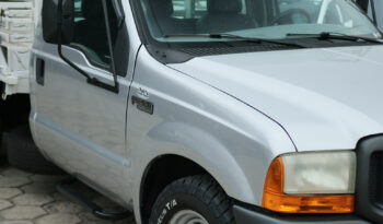 Ford F-350 – Ano: 2002 – Carroceria cheio