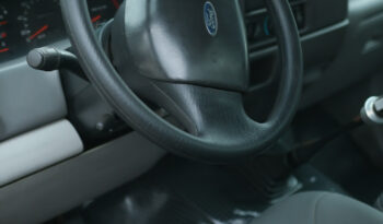 Ford F-350 – Ano: 2002 – Carroceria cheio