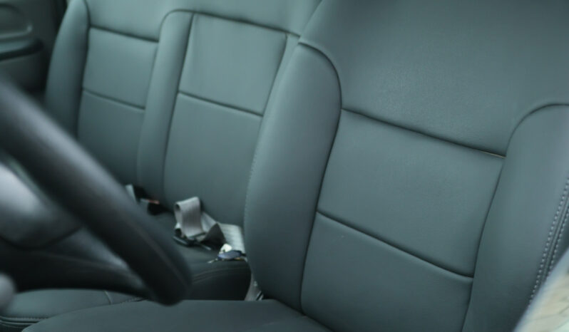 Ford F-350 – Ano: 2002 – Carroceria cheio