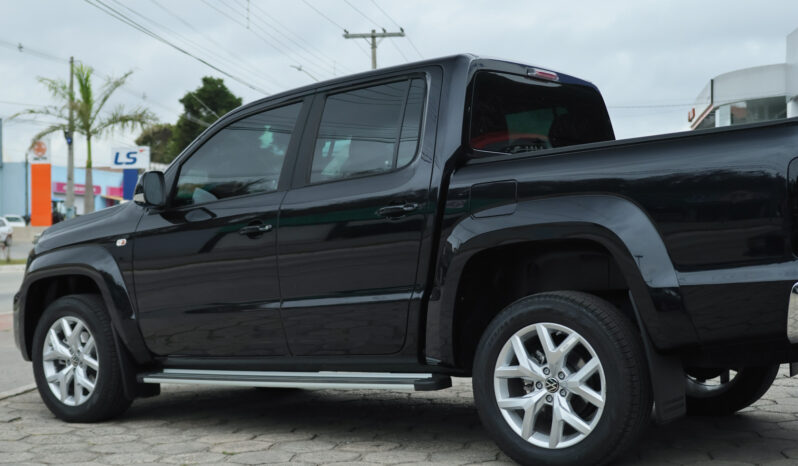 VW Amarok High-Line V6 – Ano: 2025 – Baixo Km cheio