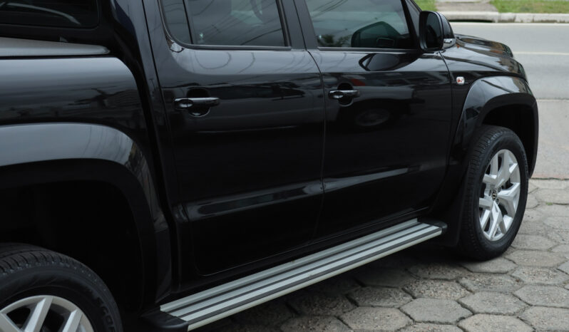 VW Amarok High-Line V6 – Ano: 2025 – Baixo Km cheio
