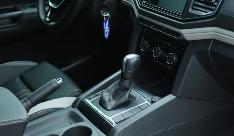 VW Amarok High-Line V6 – Ano: 2025 – Baixo Km cheio