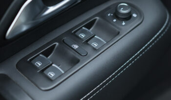 VW Amarok High-Line V6 – Ano: 2025 – Baixo Km cheio