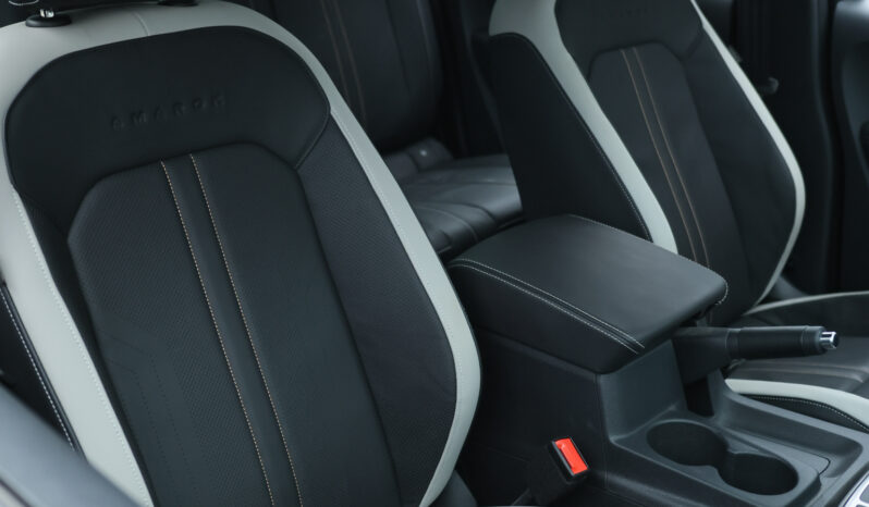 VW Amarok High-Line V6 – Ano: 2025 – Baixo Km cheio