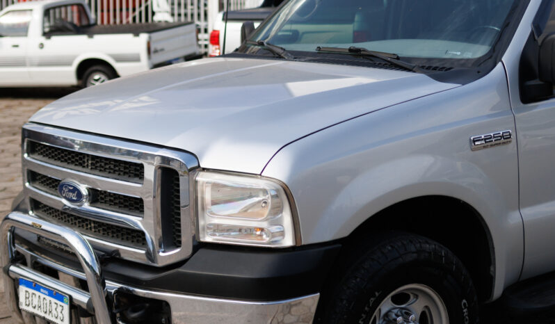 Ford F-250 XL – Ano: 2000 cheio