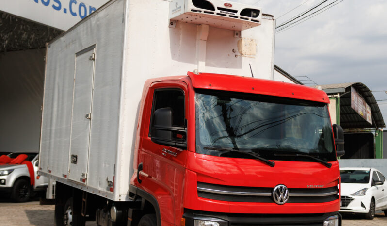 VW Delivery Express – Ano: 2020 – Baú cheio