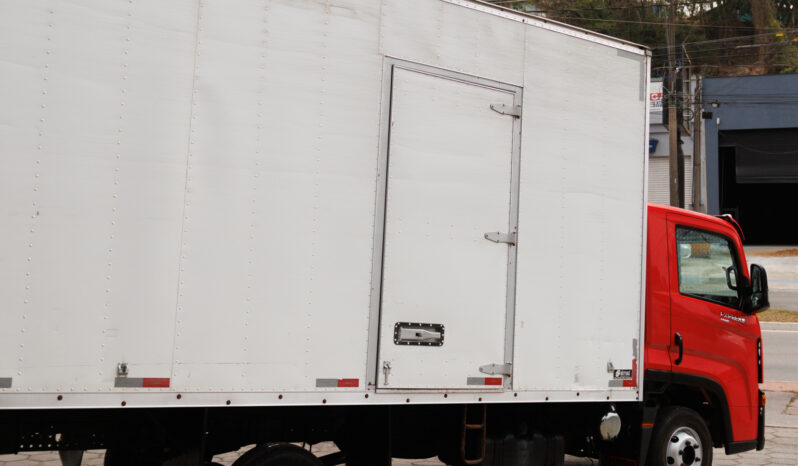 VW Delivery Express – Ano: 2020 – Baú cheio