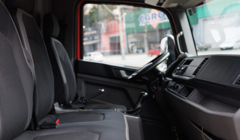 VW Delivery Express – Ano: 2020 – Baú cheio