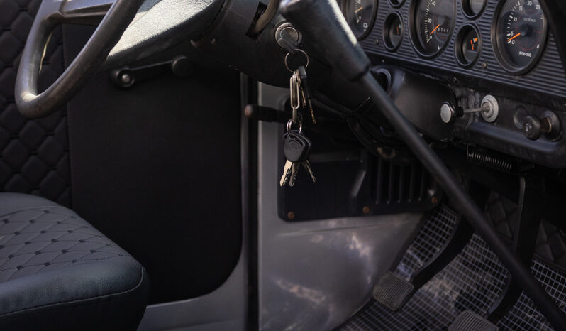 Ford F-4000 – Ano: 1987 – No Chassi cheio