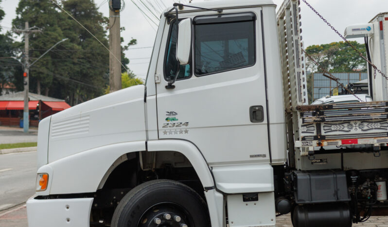 Mercedes-Benz Atron 2324 – Ano; 2016 – Carroceira cheio