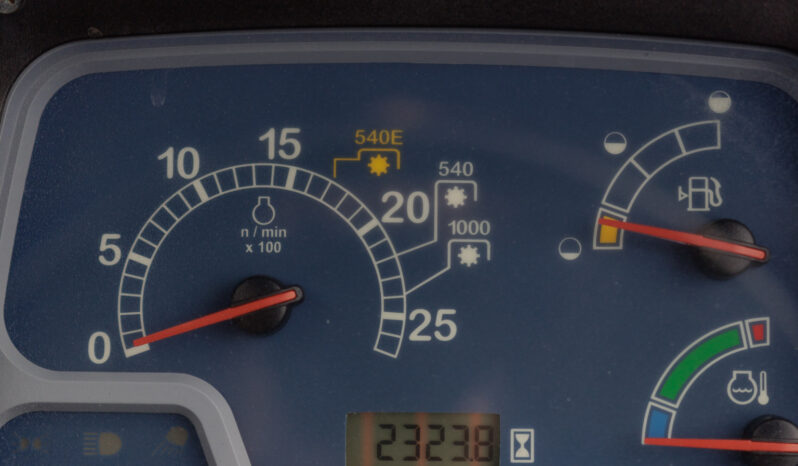 Trator New Holland TL 5.80 – Ano: 2019 – 4 x 4 cheio