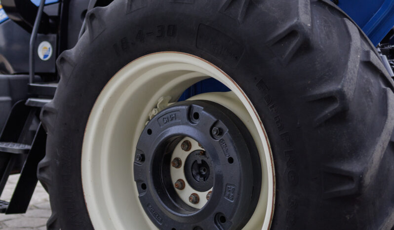 Trator New Holland TL 5.80 – Ano: 2019 – 4 x 4 cheio