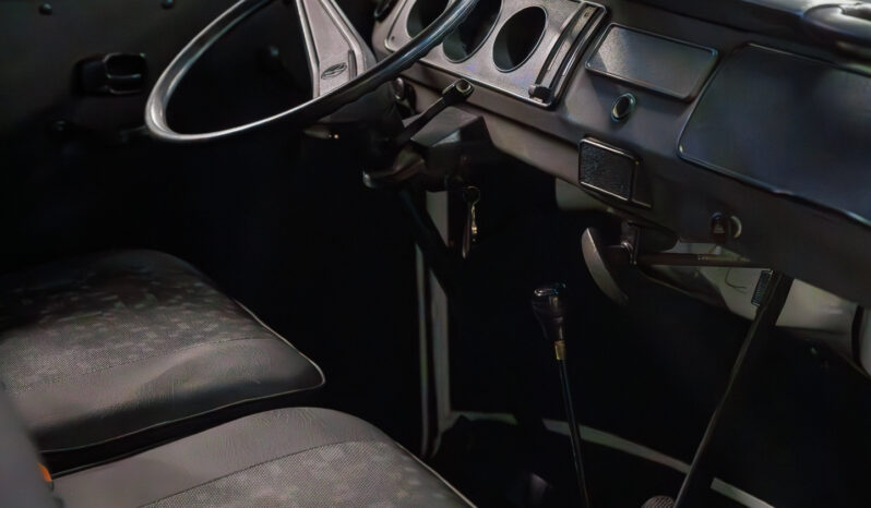 VW Kombi – Ano: 1996 – Raridade cheio