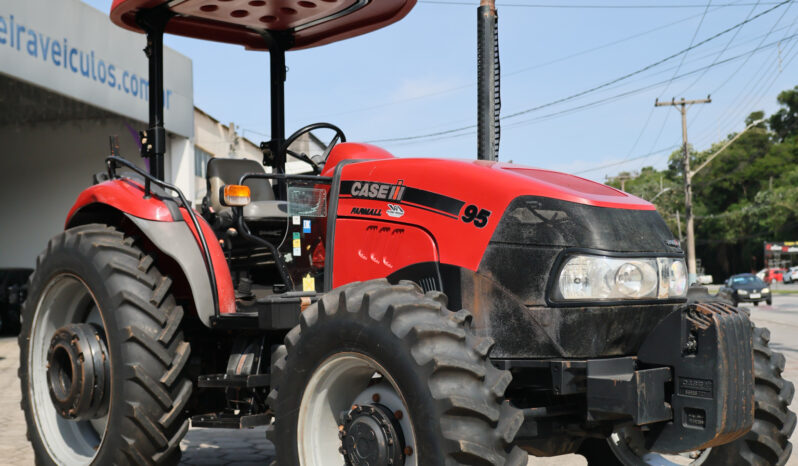 Trator Case Farmall 95 – Ano: 2018 – 4 x 4 cheio