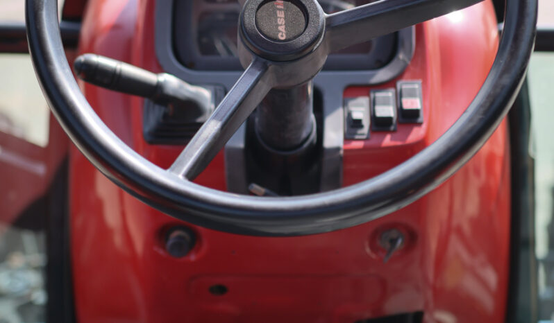 Trator Case Farmall 95 – Ano: 2018 – 4 x 4 cheio