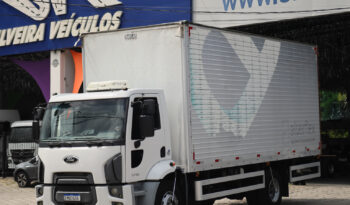 Ford Cargo 1719 – Ano: 2014 – Baú