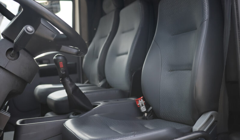 Ford Cargo 1719 – Ano: 2014 – Baú cheio