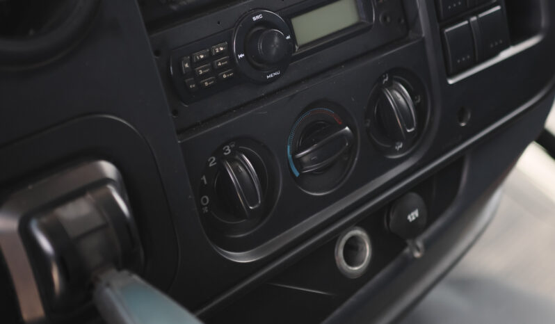 Ford Cargo 1719 – Ano: 2014 – Baú cheio