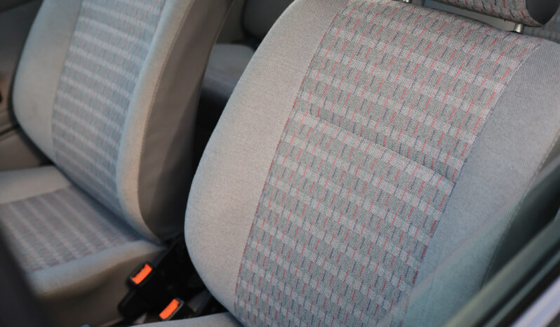 Voyage GL 1.8 – Ano: 1994 – Raridade cheio