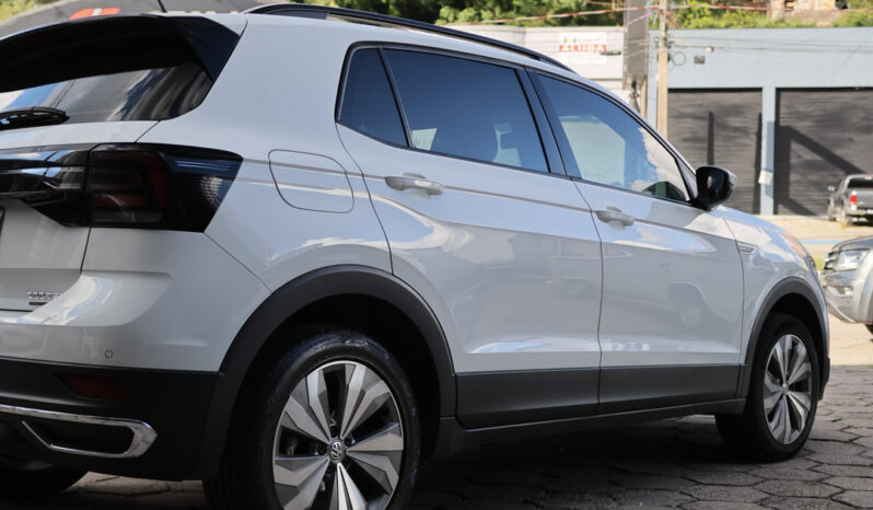 VW T-Cross Confortline TSI 200 cheio