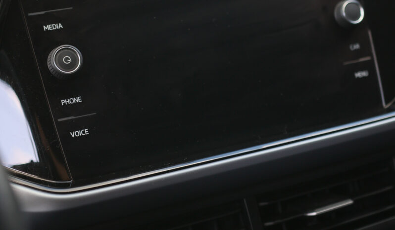 VW T-Cross Confortline TSI 200 cheio