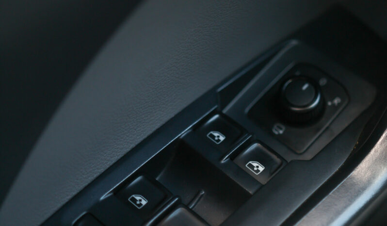 VW T-Cross Confortline TSI 200 cheio