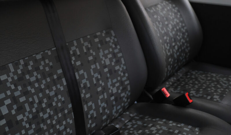 VW Kombi 1.4 – Ano: 2012 – Flex cheio