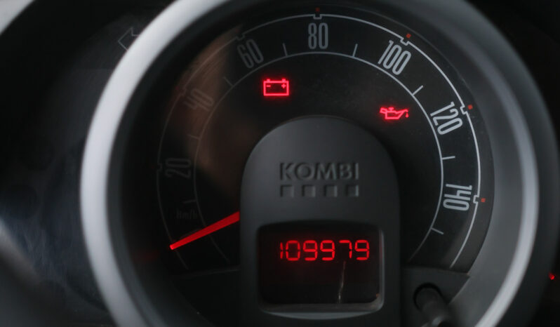 VW Kombi 1.4 – Ano: 2012 – Flex cheio