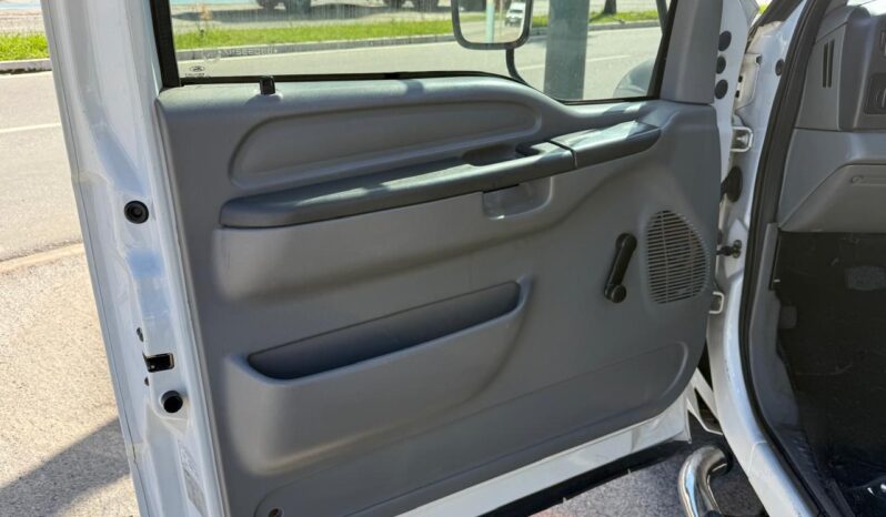 Ford F-350 – Ano: 2011 – Carroceria cheio