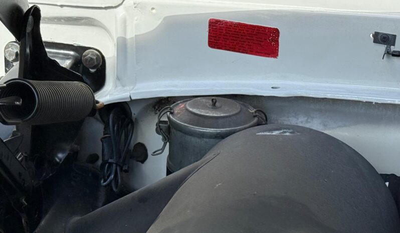 Ford F-4000 – Ano: 1990 – Carroceria cheio